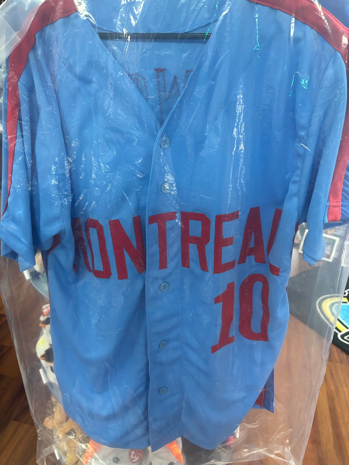 Andre Dawson Montreal Expos Autographed Jersey w Beckett HOLOGRAM COA.