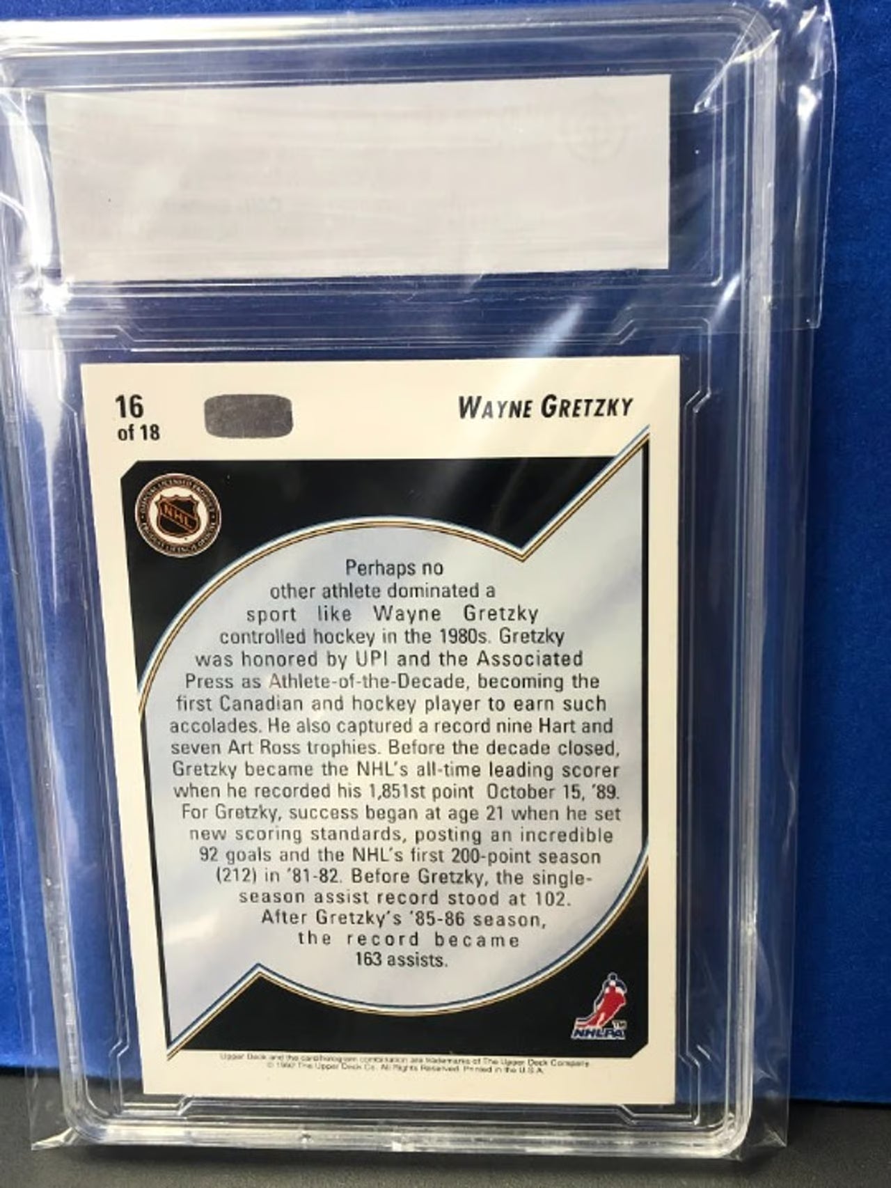 1992 UD Wayne Gretzky Hockey Heroes #16 Athlete of the Decade Graded 8.5!
