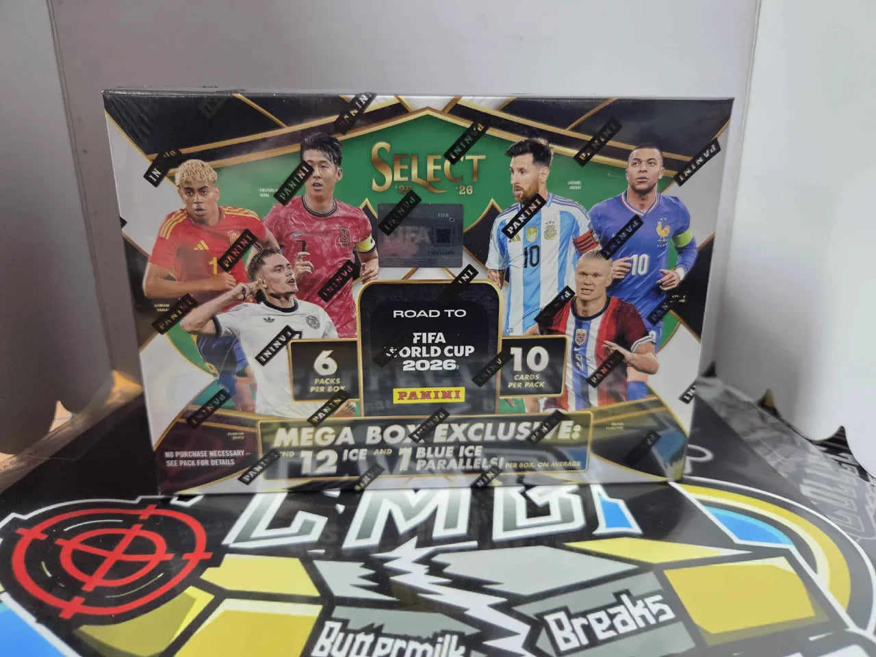 Select 25-26 Road to FIFA World Cup 2026 Hobby MEGA Box