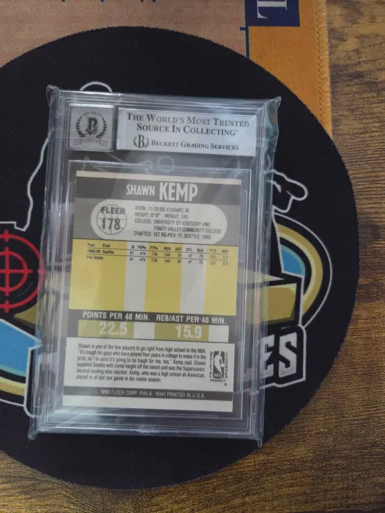 1990 Fleer Autograph Shawn Kemp Beckett 10