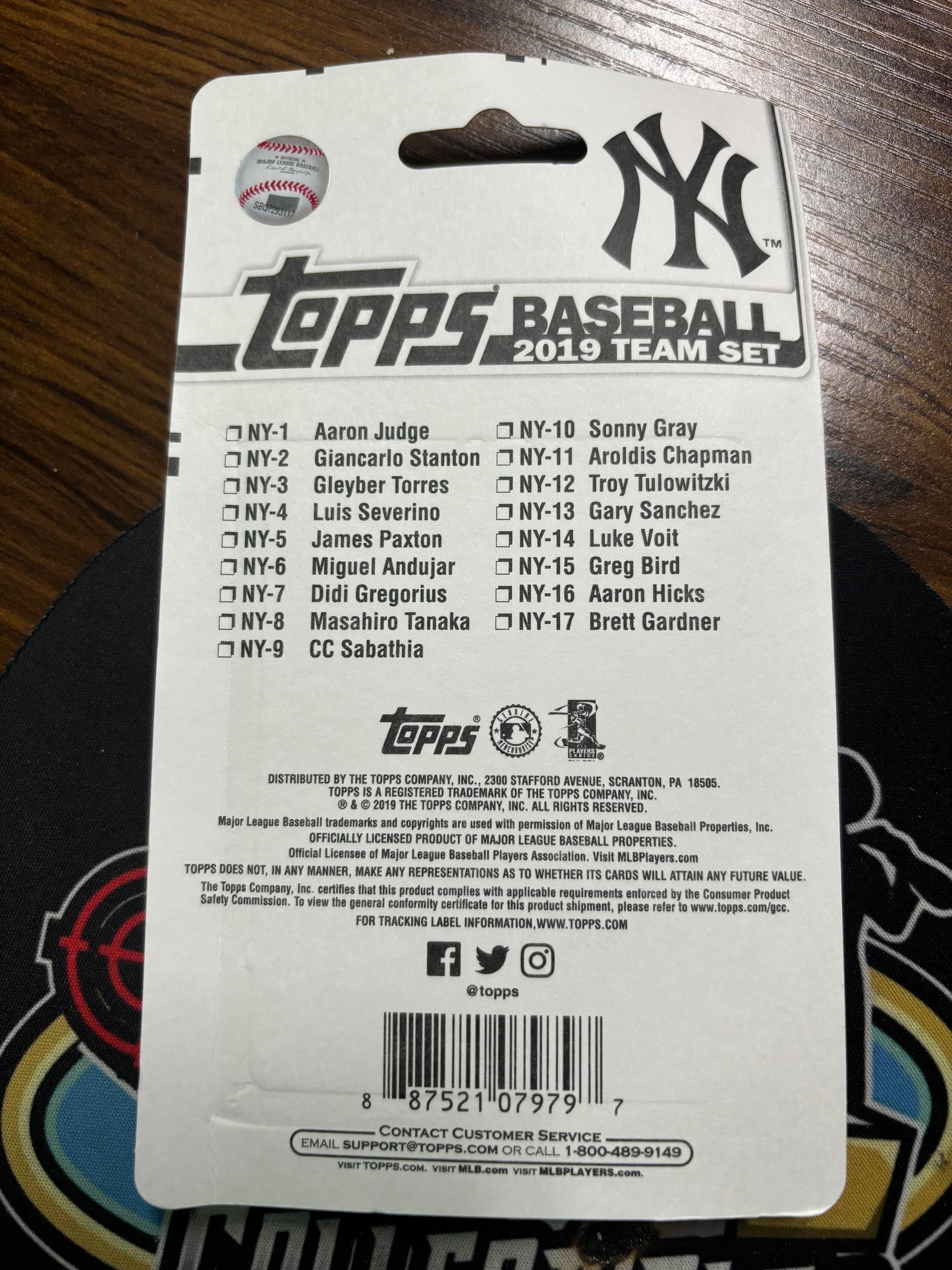 2019 Topps New York Yankees MLB Team Set. 17 cards. New and Sealed.