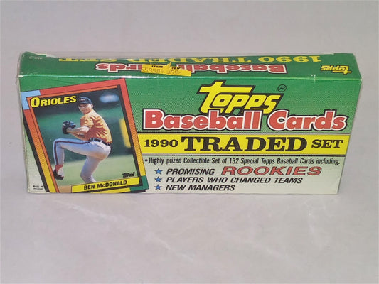 Topps Baseball Cards - 1990 TRADED Set.