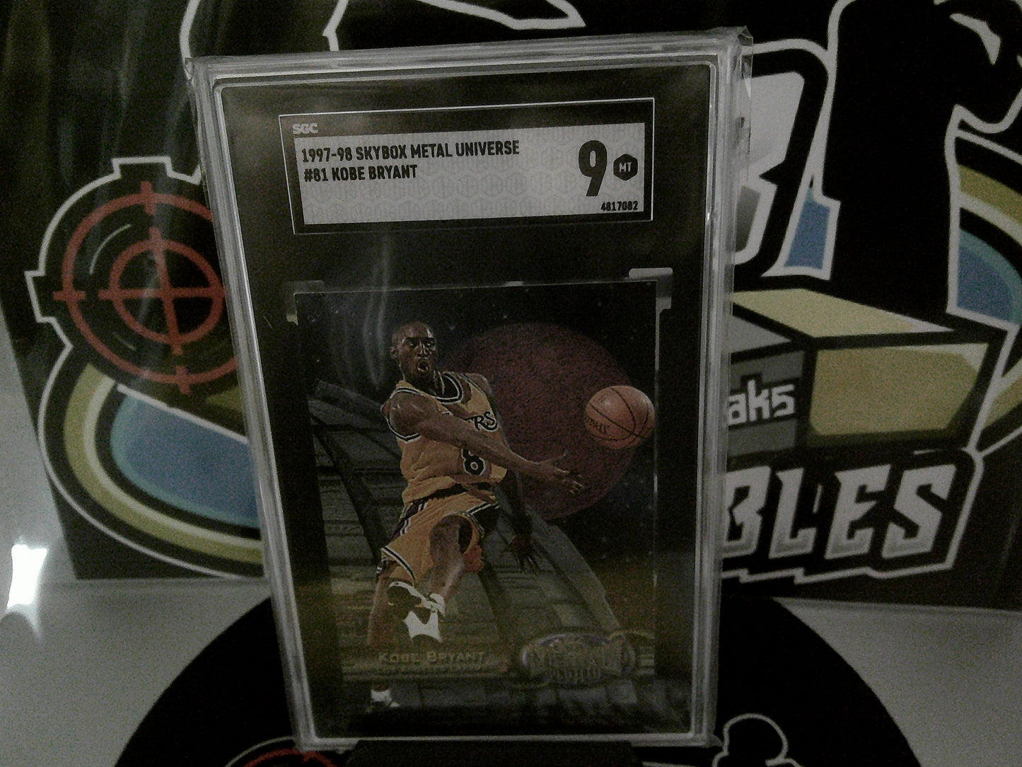 1997-98 Skybox Metal Universe #81 Kobe Bryant - SGC 9 MT