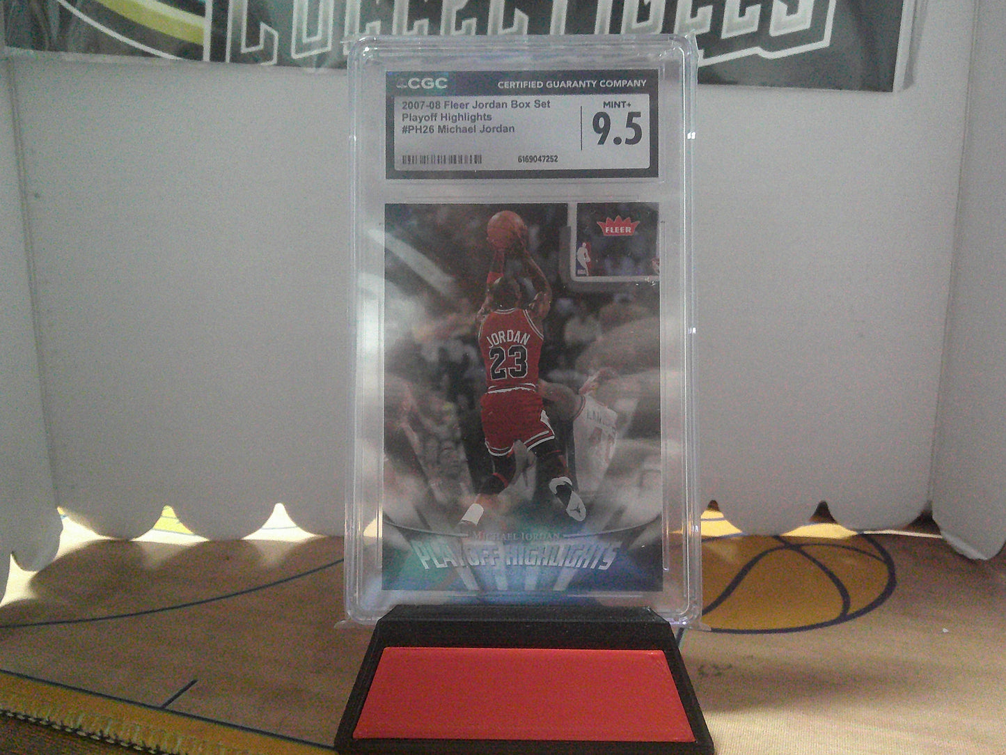2007-08 fleer jordan box set playoff highlights #PH26 Michael Jordan CGC 9.5