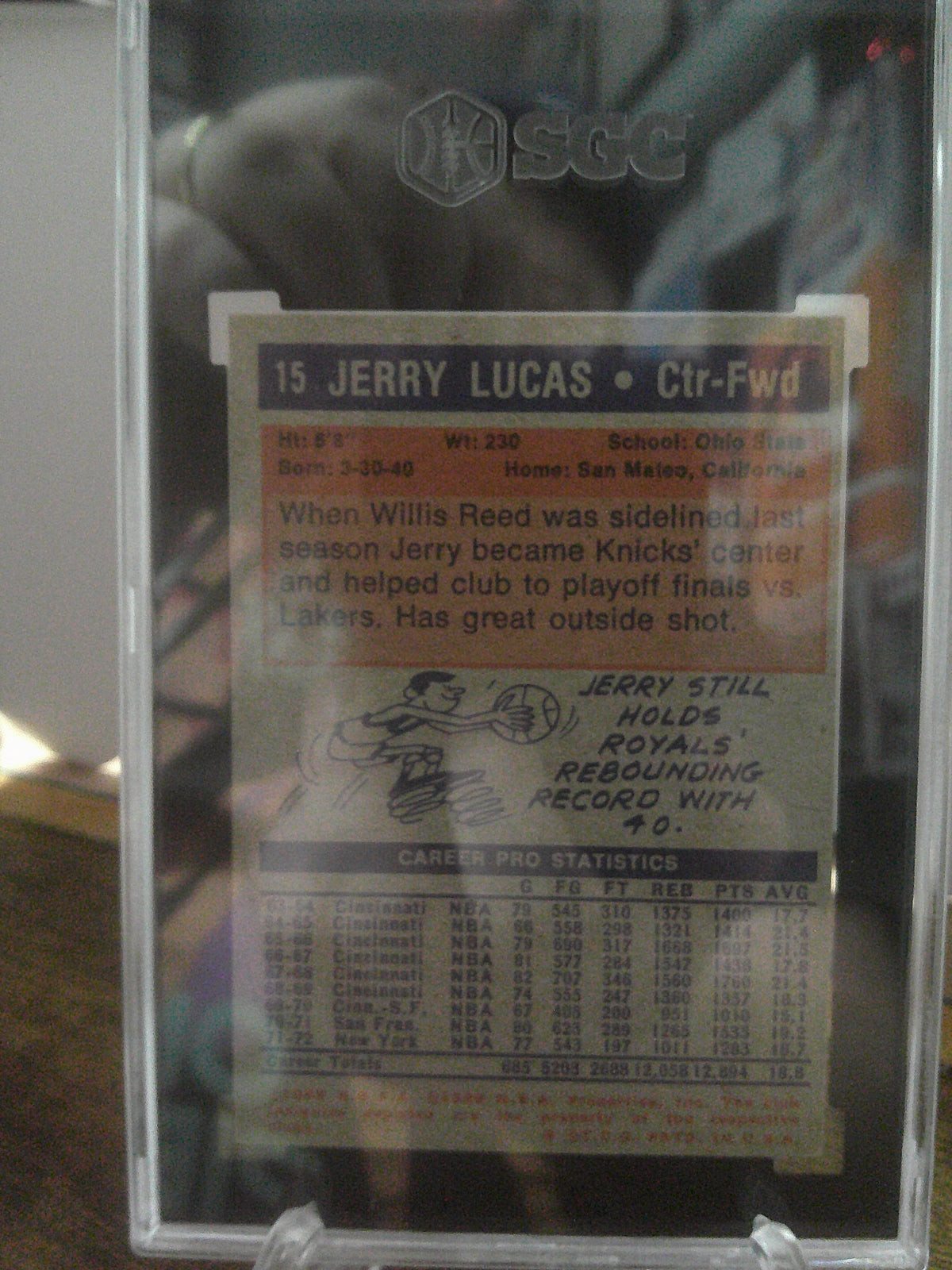 1972-73 TOPPS JERRY LUCAS SGC 5.5