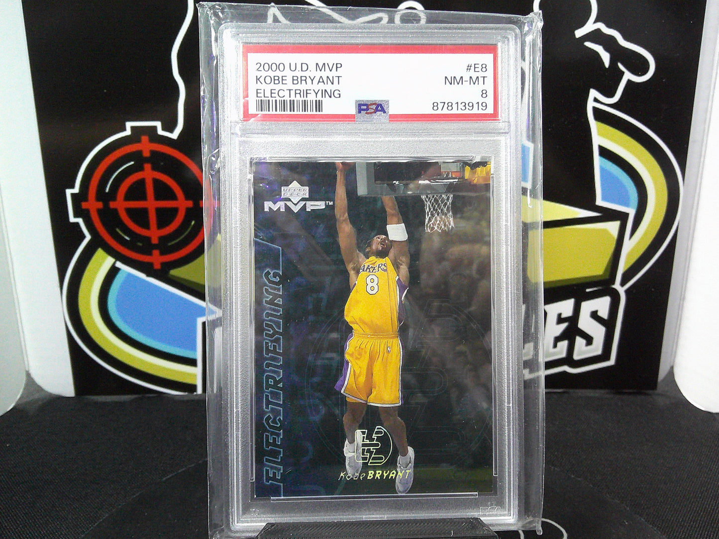 2000 UD MVP Kobe Bryant Electrifying #E8 PSA 8
