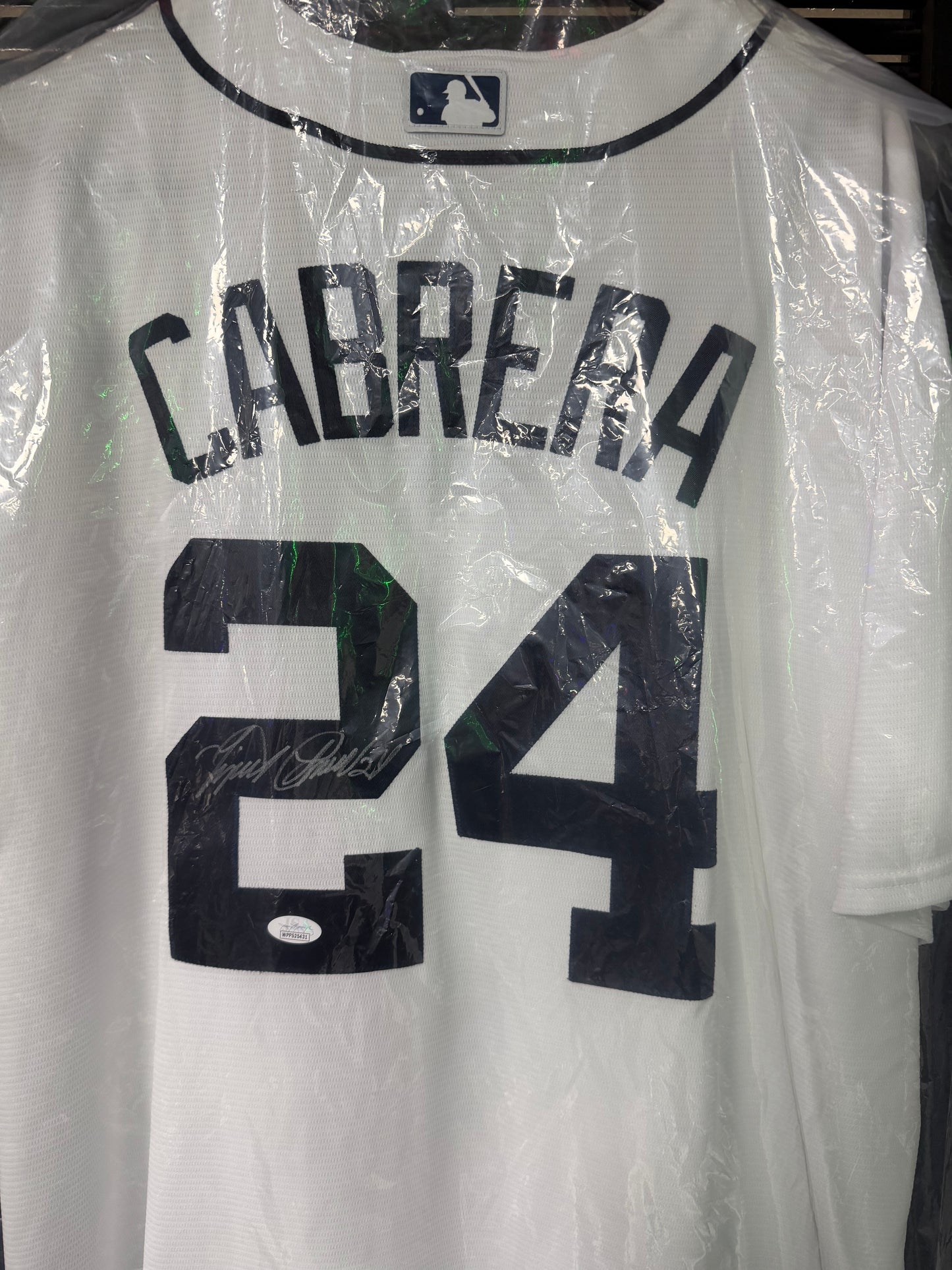 Miguel MIGGY Cabrera Autographed Tigers Jersey JSA certified.