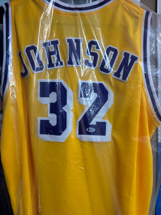 Magic Johnson LA Lakers Autographed Jersey. Beckett COA!