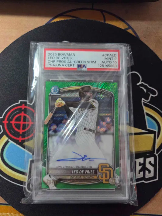 2025 Bowman Leo De Vries PSA AUTO 10