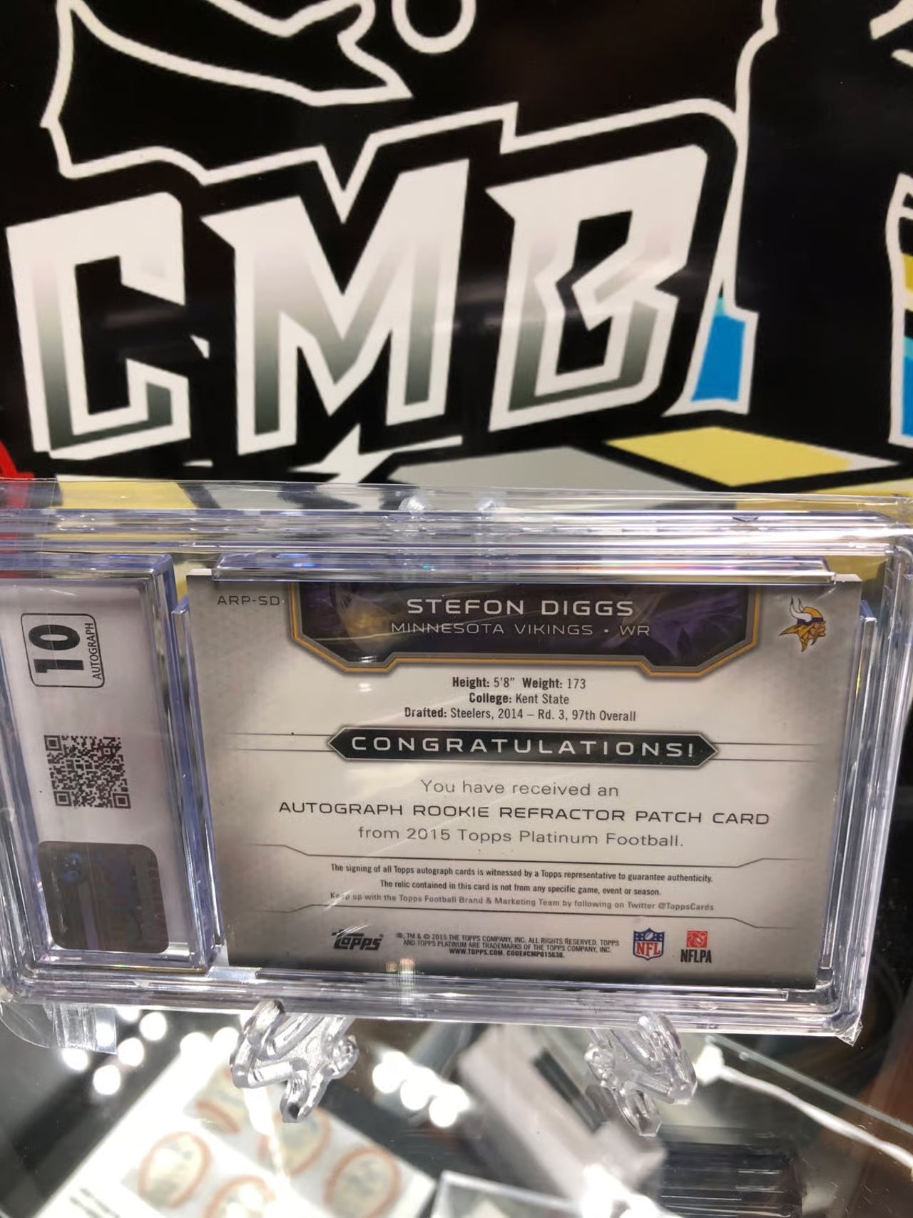2015 Topps Platinum Stefon Diggs RC Patch Auto #ARP-SD. Graded 10/9!